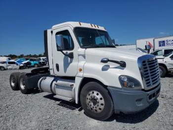  Salvage Freightliner Cascadia 1