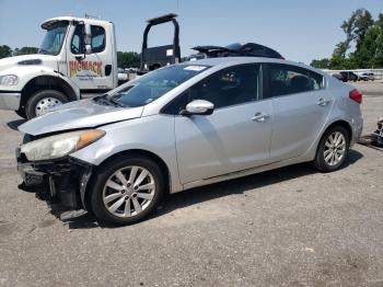  Salvage Kia Forte