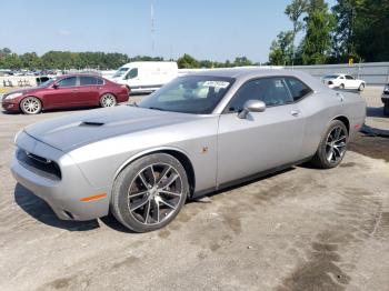  Salvage Dodge Challenger