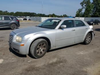  Salvage Chrysler 300