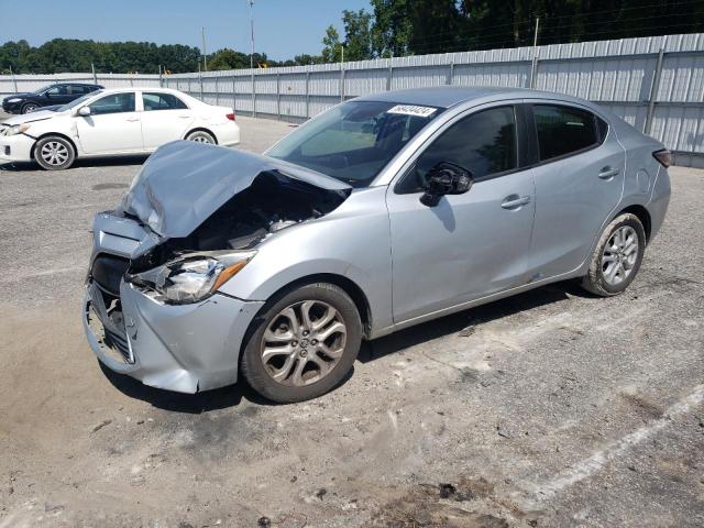  Salvage Toyota Yaris