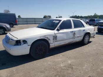  Salvage Ford Crown Vic