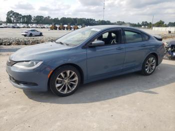  Salvage Chrysler 200