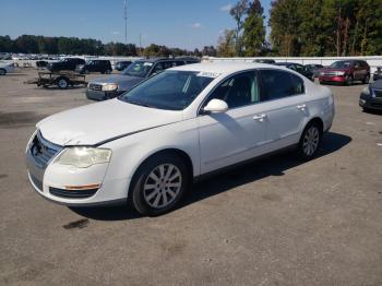  Salvage Volkswagen Passat