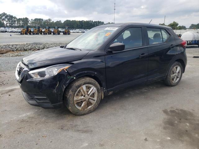  Salvage Nissan Kicks