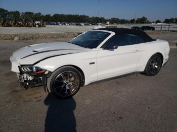  Salvage Ford Mustang