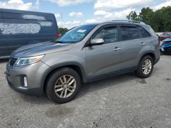  Salvage Kia Sorento