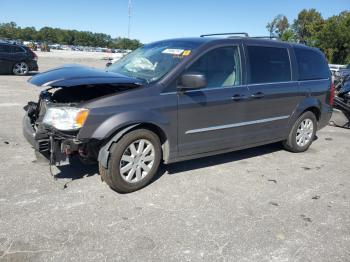  Salvage Chrysler Minivan