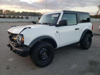  Salvage Ford Bronco