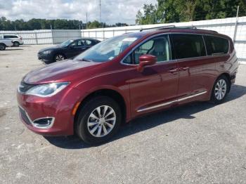  Salvage Chrysler Pacifica