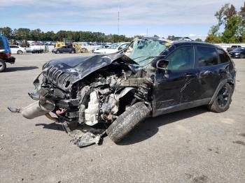  Salvage Jeep Cherokee