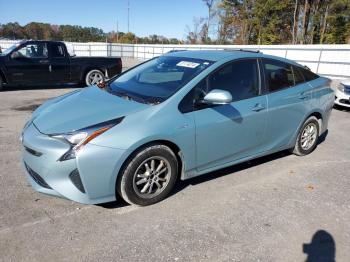  Salvage Toyota Prius