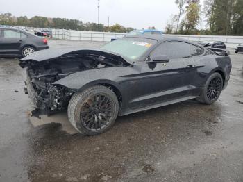  Salvage Ford Mustang