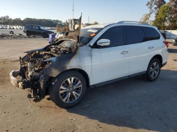  Salvage Nissan Pathfinder