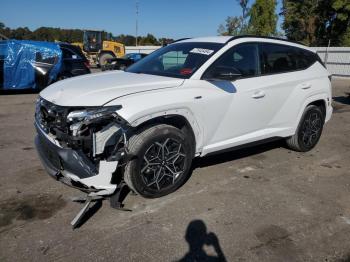  Salvage Hyundai TUCSON