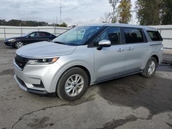  Salvage Kia Carnival