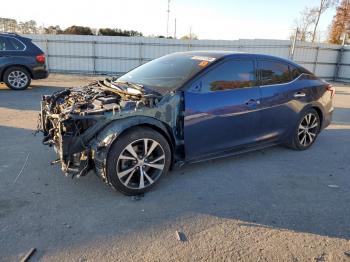  Salvage Nissan Maxima