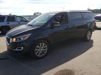  Salvage Kia Sedona