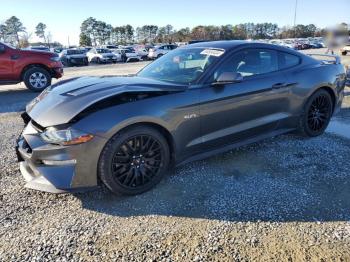  Salvage Ford Mustang