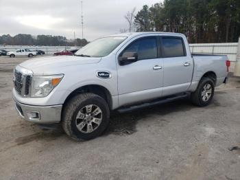  Salvage Nissan Titan