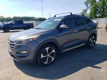  Salvage Hyundai TUCSON