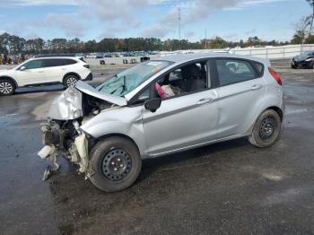  Salvage Ford Fiesta