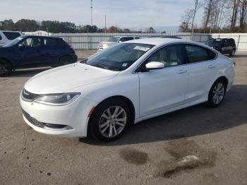  Salvage Chrysler 200