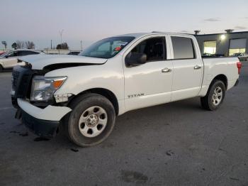  Salvage Nissan Titan