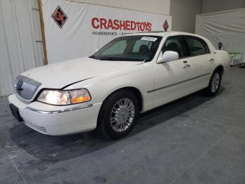  Salvage Lincoln Towncar