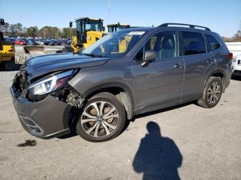  Salvage Subaru Forester