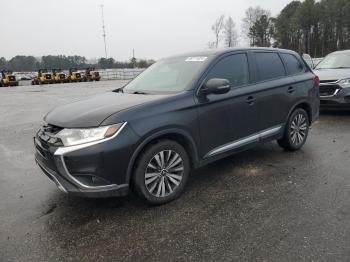  Salvage Mitsubishi Outlander