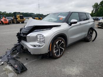  Salvage Mitsubishi Outlander