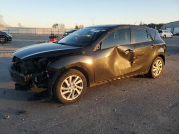  Salvage Mazda 3