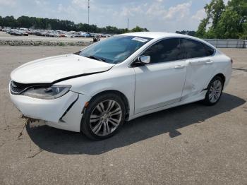  Salvage Chrysler 200