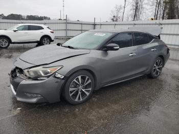  Salvage Nissan Maxima