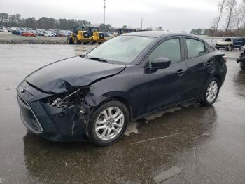  Salvage Toyota Yaris