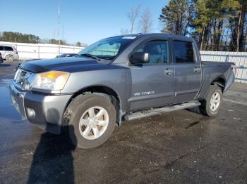  Salvage Nissan Titan