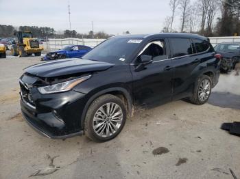  Salvage Toyota Highlander