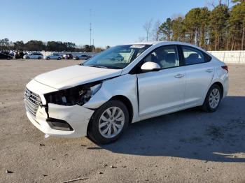  Salvage Hyundai ACCENT