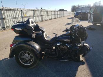  Salvage Harley-Davidson Fl