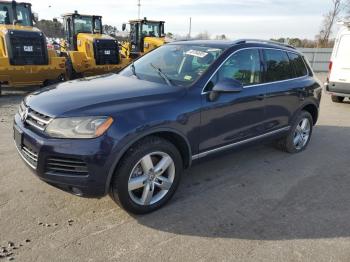  Salvage Volkswagen Touareg