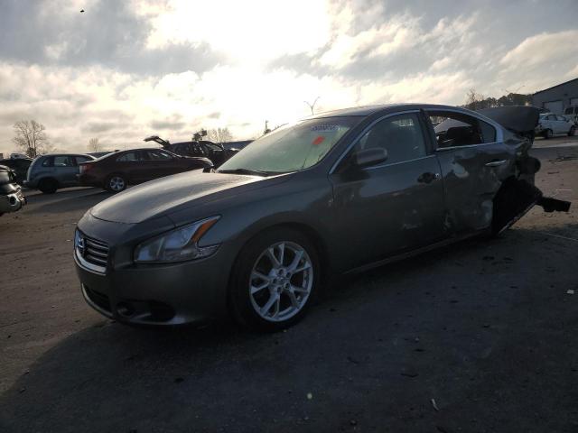  Salvage Nissan Maxima