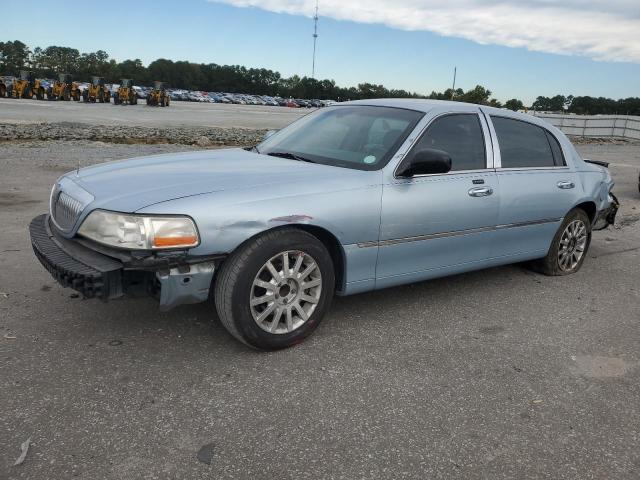  Salvage Lincoln Towncar