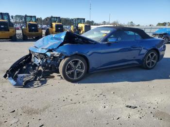  Salvage Ford Mustang