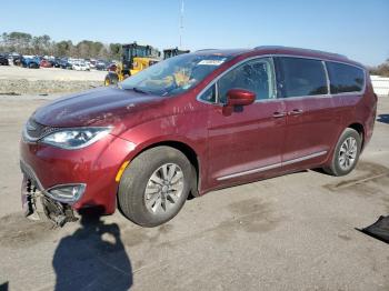  Salvage Chrysler Pacifica