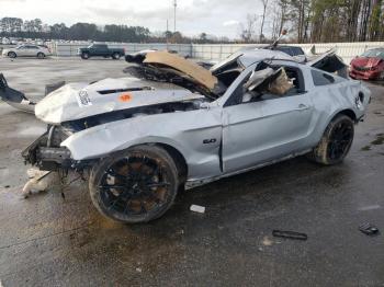  Salvage Ford Mustang