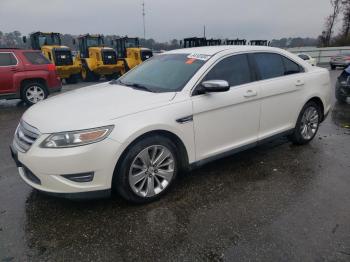  Salvage Ford Taurus