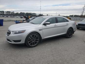  Salvage Ford Taurus