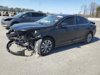  Salvage Chrysler 200