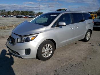  Salvage Kia Sedona